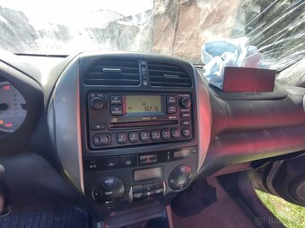 Toyota RAV4 4 benzín 110kw - 4