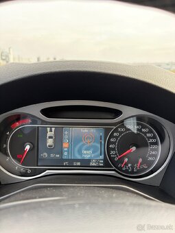 Predám Ford mondeo - 4
