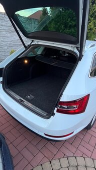 Škoda Superb 2.0 TDI - 110 kw - manual - 4