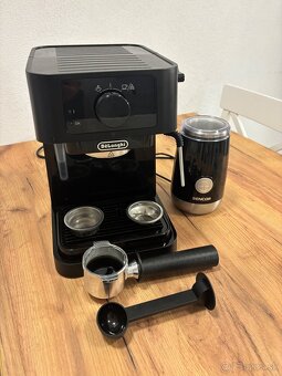 De'Longhi Stilosa Pákový espresso kávovar - 4