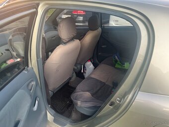 Toyota Yaris rv. 2002 1.0 VVTi - 4
