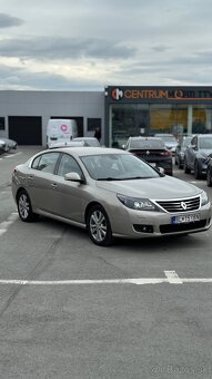 Renault Latitude - 4