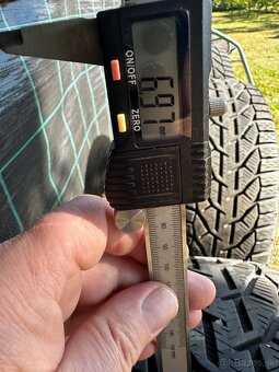 R 18 Audi Q5 original Alu disky + zimné gumy 6,9mm dezén - 4