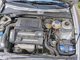 predam VW polo classic 1,4 (16V) r.v.2001 REZERVOVANE - 4