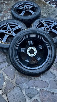 Elektróny so sadou pneu Hankook - 4