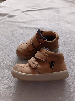 Jesenné vyššie topanky č.22 - 4