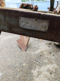 Predm pluh 3hlavy - 4