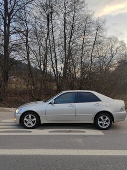 Lexus IS200 - 4