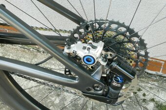 Predám horský karbon. bicykel Specialized S-Works Epic Evo - 4