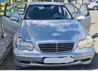 Mercedes Benz C200 - 4