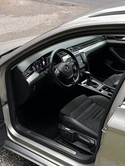 Volkswagen Vw Passat B8 Combi 2.0 TDI 140kw DSG Highline - 4