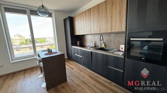 3 izbový byt s 100 m2 terasou Topoľčany - 4