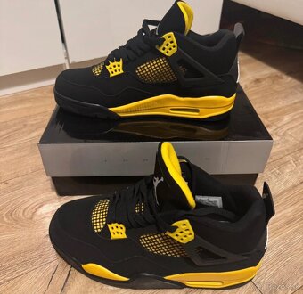 Jordan 4 Retro Žlté - 4