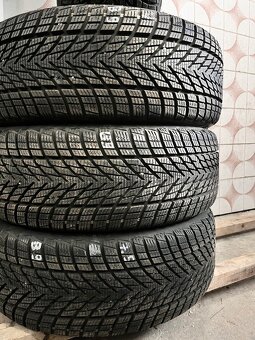 215/60 R16 95H zimní GoodYear - zánovní 2024 - 4