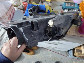 Predam svetlo na passat b6 - 4