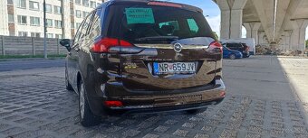 Opel zafira tourer - 4