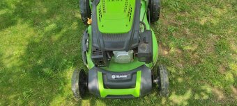 Predám benzínovú kosačku Fieldmann FZR 4618-8V - 4