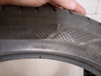 235/45R18 - 4