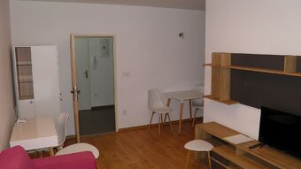 2-iz. byt s parkovacím státím, zariadený. - 4