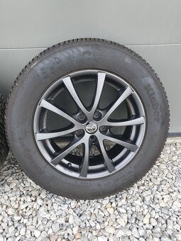 Zimna originalna sada Mazda 17", 225/65/17 - 4
