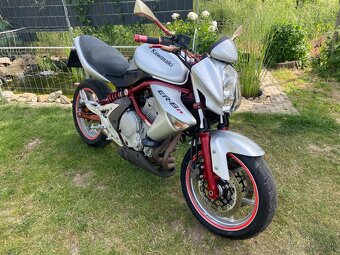 Kawasaki ER6N - 4