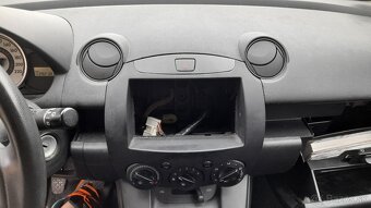 2din rámik stredového panela - MAZDA 2 - 4
