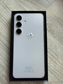 Samsung - 4