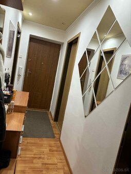 Predám 2 izbový tehlový byt - 4