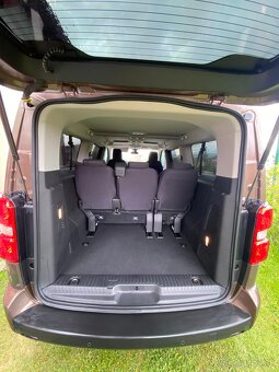 Toyota proace verso family - 4