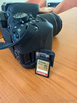 Canon EOS 750D + 18-55 mm F3.5 - 5.6 IS + Canon EF 70-200mm - 4