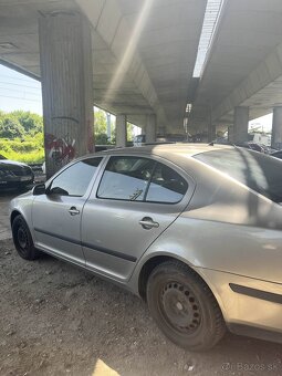 Škoda Octavia 1.6 MPI 2006 , Benzín - 4