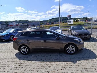 Kia Cee´d SW 1.6 CRDi EX/Gold - 4