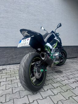 Kawasaki Z900 - 4