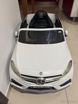 Detské elektrické autíčko Mercedes A45 AMG - 4
