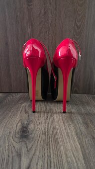 Lakované lodičky z otvorenou špičkou 38 - 4