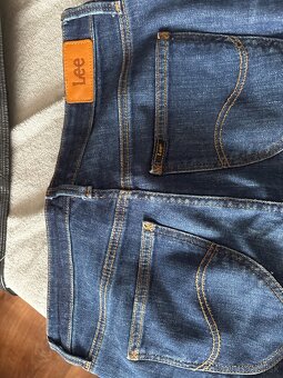 Predám 2 riflové sukne - 4