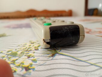 Sony RM-887 na televízor - 4