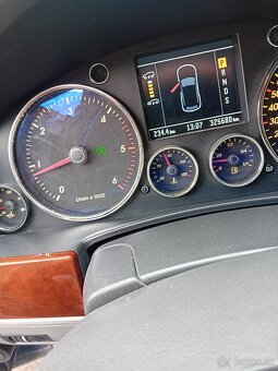 Predám volkswagen tuareg 3.0tdi v6 - 4