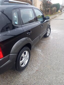 Hyundai Tucson 2.0 CRDI - 4