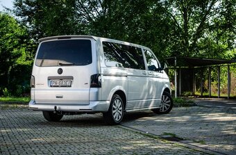 Volkswagen T5 Multivan 2.0 TDi DSG - 4