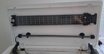 Predám 80 litrové akvarium + filter - 4