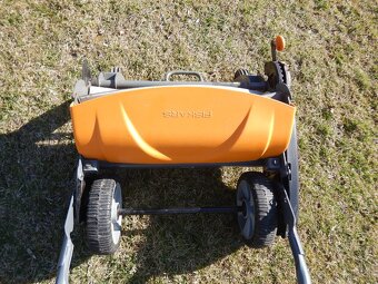 vretenová kosačka FISKARS StaySharp Max - 4