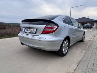 Mercedes- Benz C 180 Kompressor (203.746) - 4