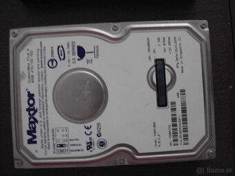 Staré pevné disky IDE/SATA - 4