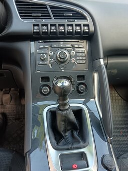 Peugeot 3008 1.6 - 4