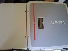 Predám solárny invertor Aurora - 4