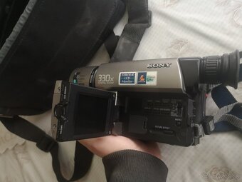 SONY HANDYCAM CCD-TRV46 HI-8 - 4