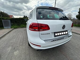 VW Touareg 3.0 TDI V6 180kW 4x4 R-Line Koža Navi - 4