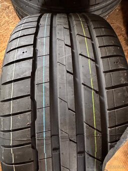 ORIG.AUDI RS6 PERFORMANCE R22 285/30/22 NOVE - 4