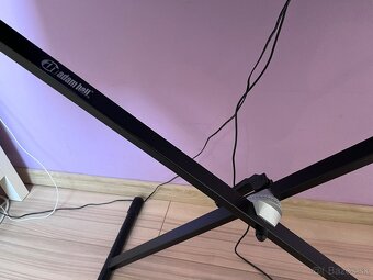 Predám set pre začínajúceho klaviristu. - 4